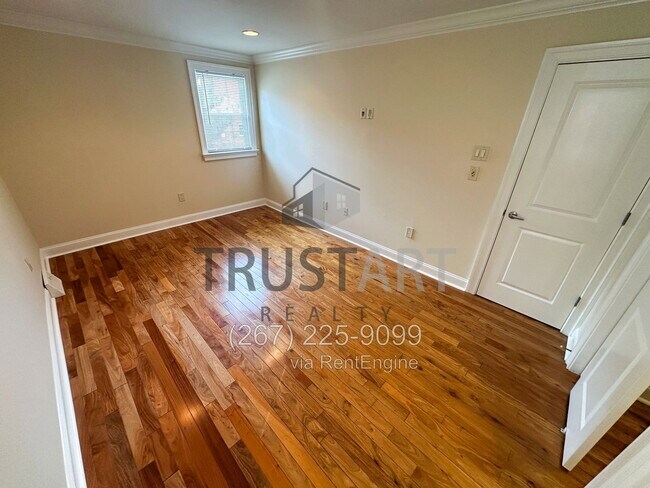 Building Photo - 3950 Constance Rd