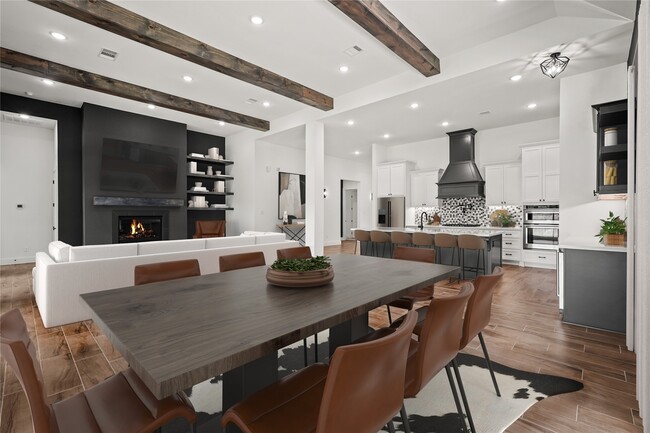 Building Photo - 3607 Wellborn Dr