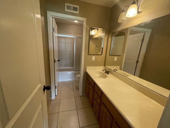 Building Photo - El Dorado Hills Condo