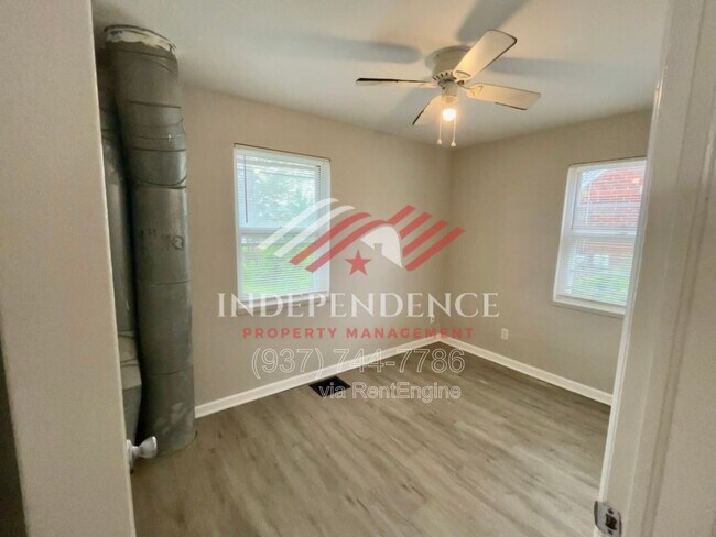 Building Photo - 402 Harriet St
