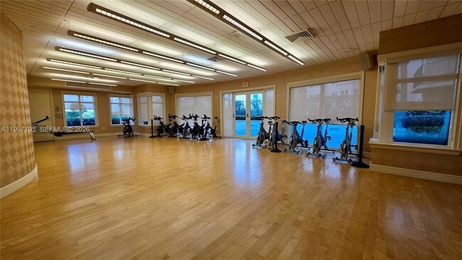 Building Photo - 20000 E Country Club Dr