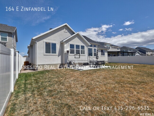 Building Photo - 164 E Zinfandel Ln