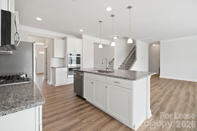 Building Photo - 1024 Arbury Way