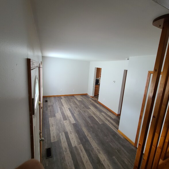Building Photo - 23345 Hazelwood Ave
