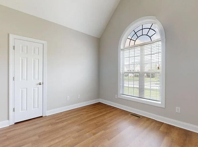 Building Photo - 1013 Sebring Dr