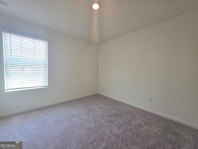 Building Photo - 43 Rydal Wy