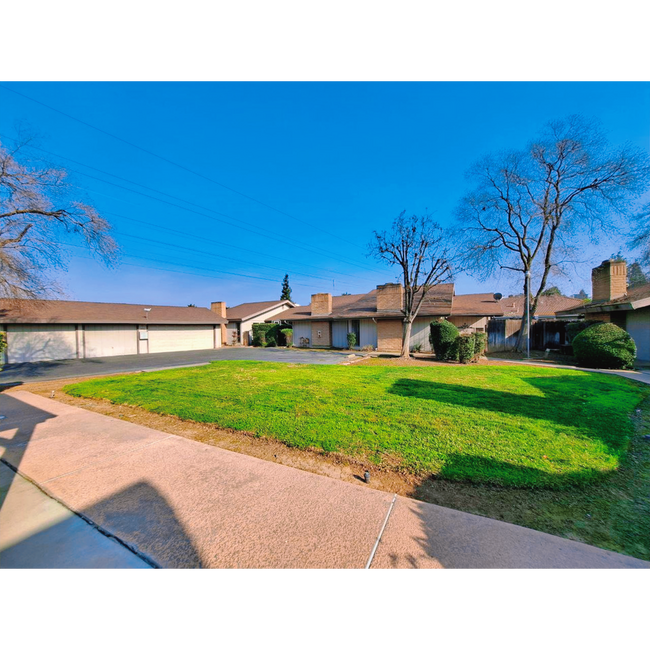 Building Photo - 4593 N Emerson Ave