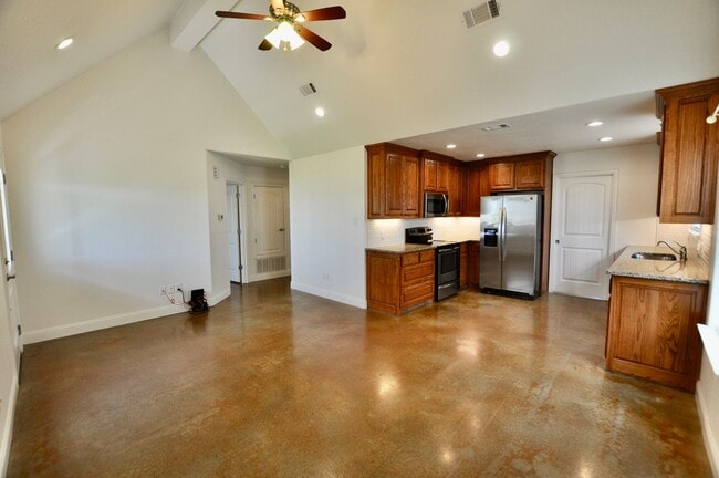 Building Photo - FOR LEASE! Enjoy Quiet Country Living in this Cute 2 BR - 1 BA Brick Home on 1 Acre in Millsap ISD.