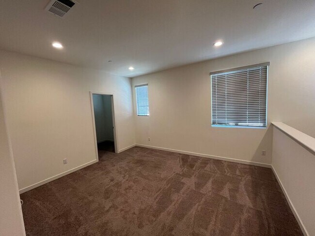 Building Photo - 31053 Catania Cir