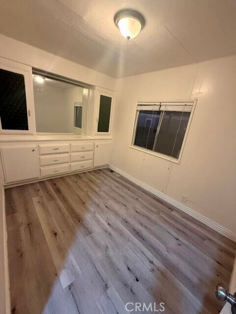 Building Photo - 8228 Beech Ave