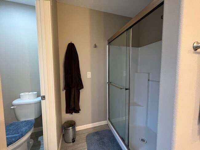 Building Photo - Beautiful Gresham 4 Bed, 2.5 Bath Home!