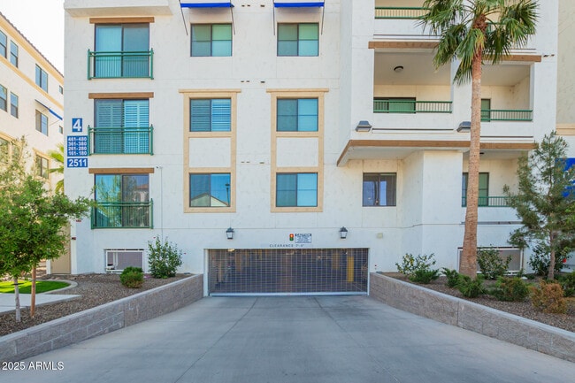 Building Photo - 2511 W Queen Creek Rd