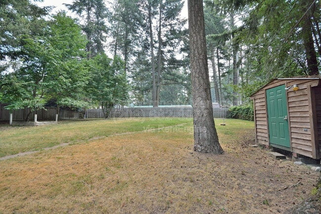 Building Photo - 11960 N Government Wy