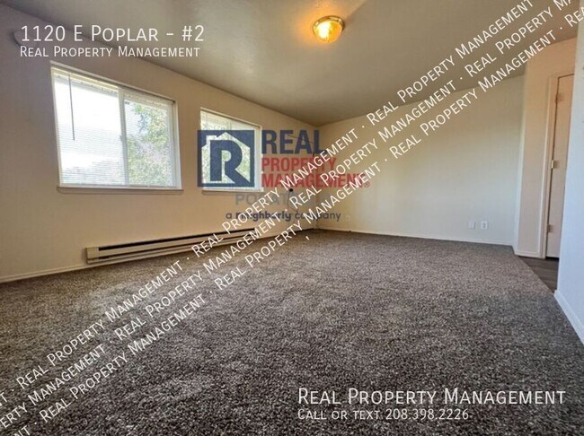Building Photo - 1120 E Poplar-#2