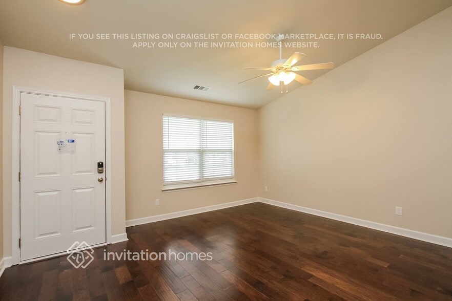 Building Photo - 2524 Captains Watch Rd NE