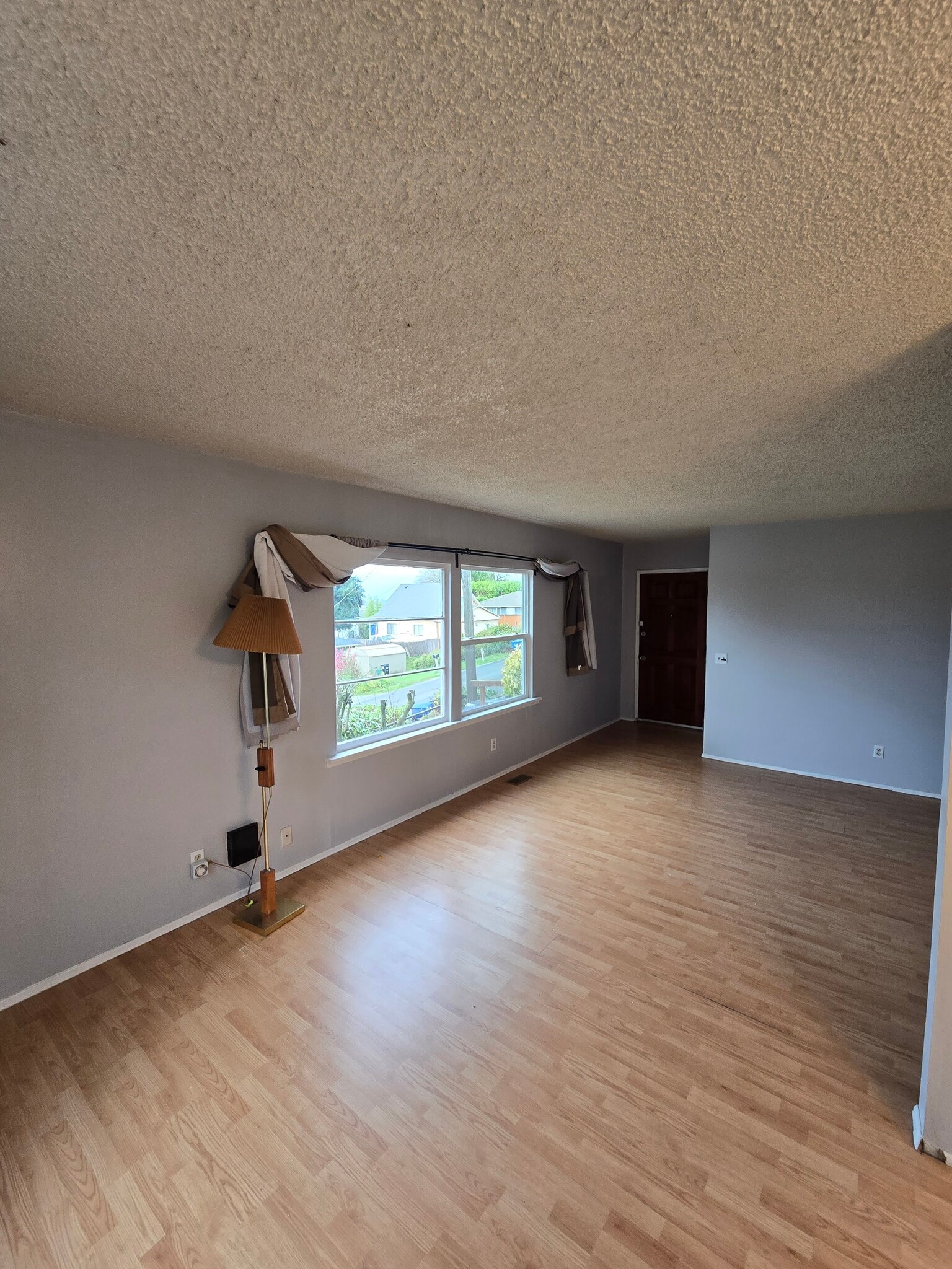Building Photo - 6434 23rd Ave S