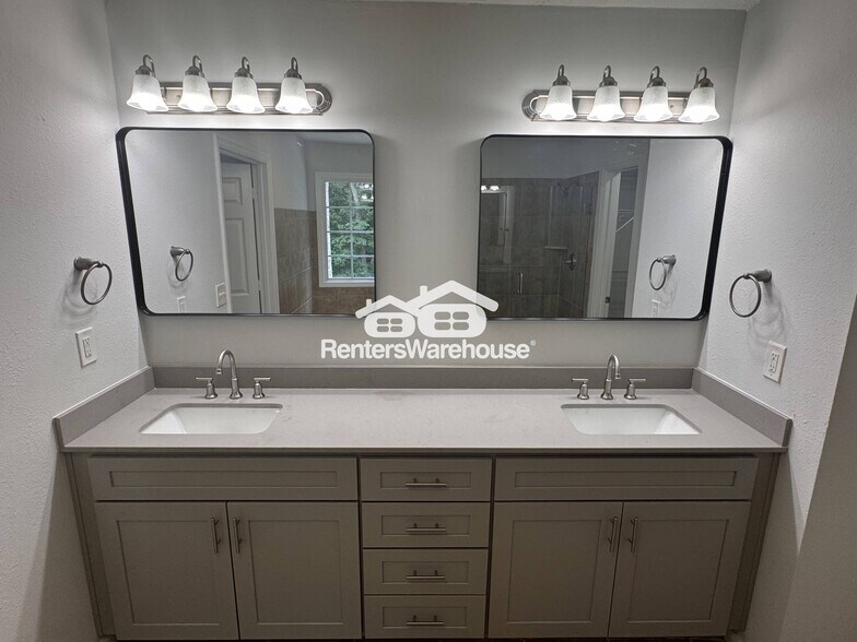 Building Photo - 4905 Tanners Spring Dr