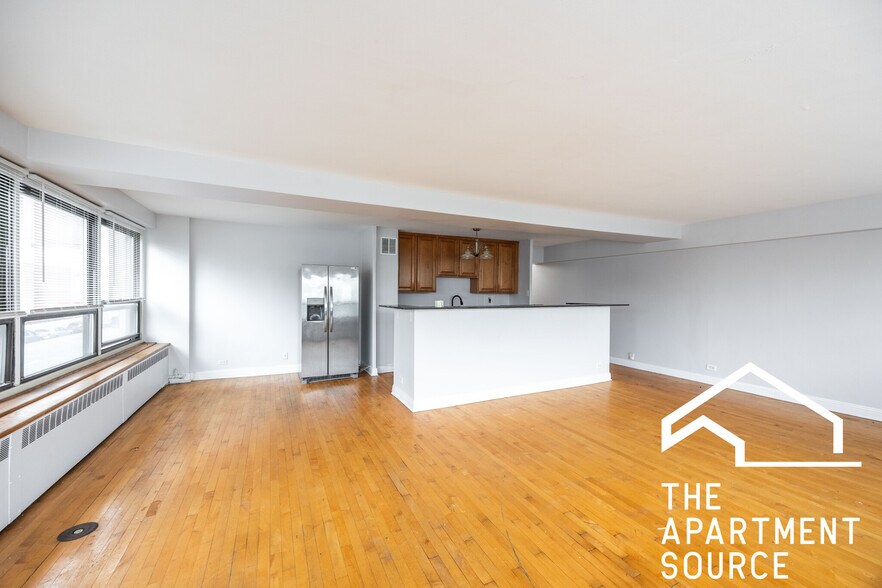 Building Photo - 4180 N Marine Dr