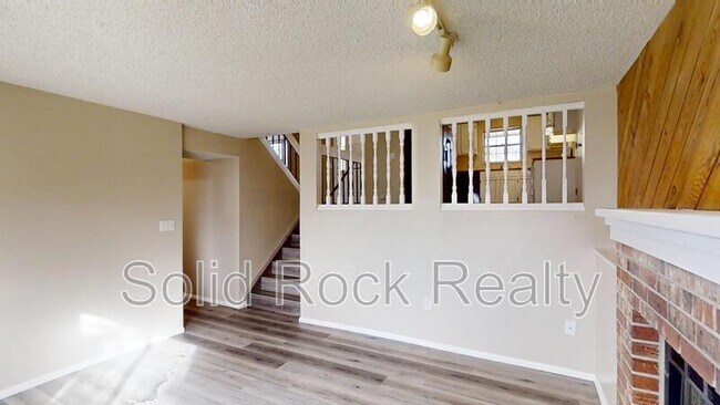 Building Photo - 6570 Montarbor Dr