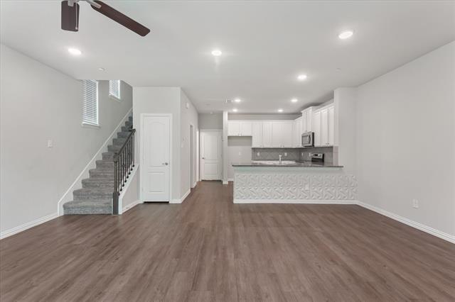 Building Photo - 1274 Alamo Dr