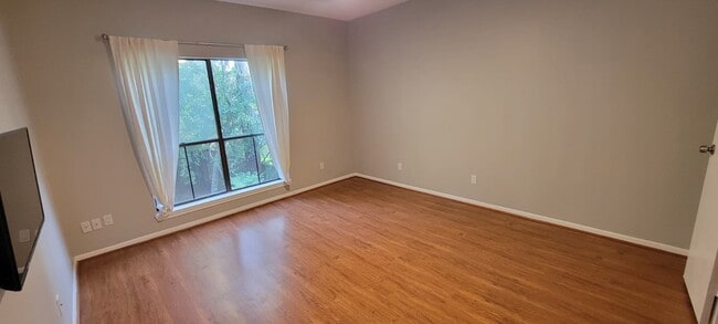 Building Photo - 11711 Memorial Dr