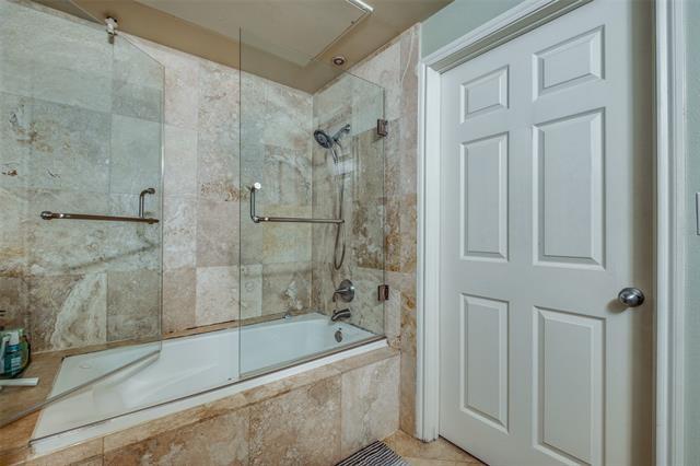 Building Photo - 3102 Kings Rd