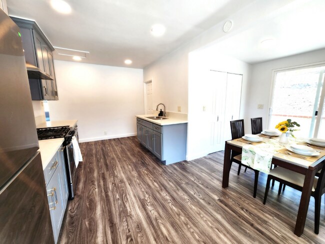 Building Photo - 18942 E Smiley Dr