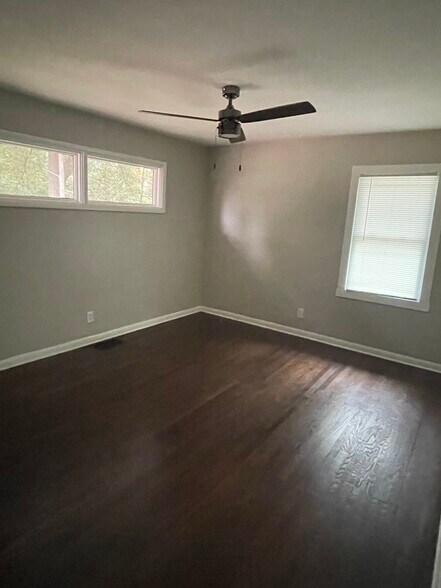 Building Photo - 1375 Northwest Dr NW