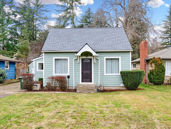 Primary Photo - 2645 Summer St SE