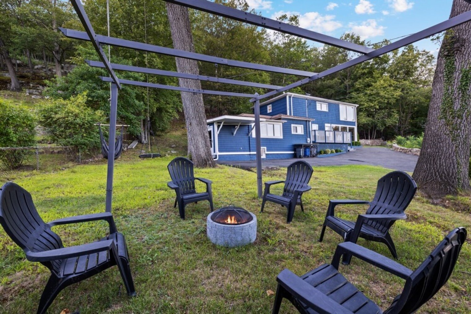 Building Photo - 52 Pavilion Rd