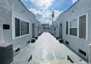 Building Photo - 1565 S Hobart