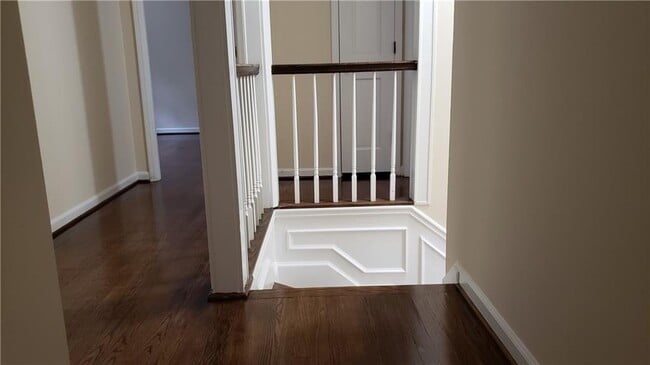 Building Photo - 2134 Masonwood Cir SW