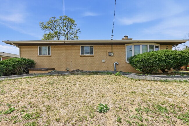 Building Photo - 3290 Ward Rd