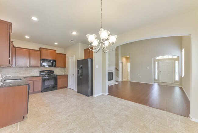 Building Photo - 25822 Zula Dr
