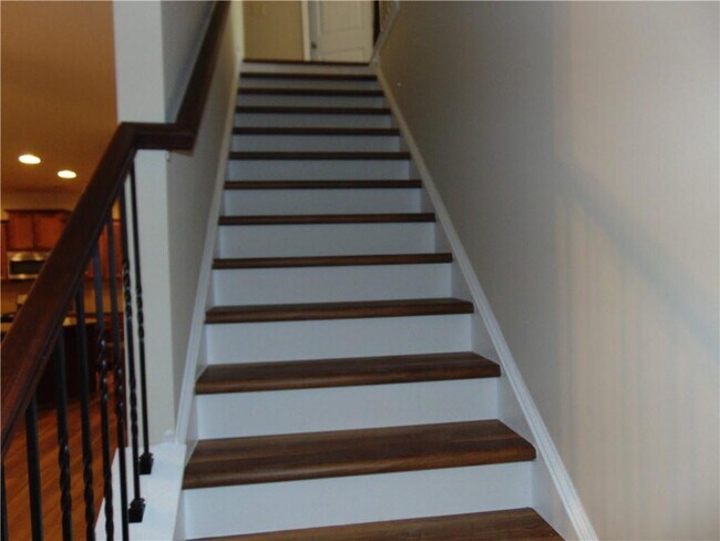 Building Photo - 1320 Napa Valley Dr SW