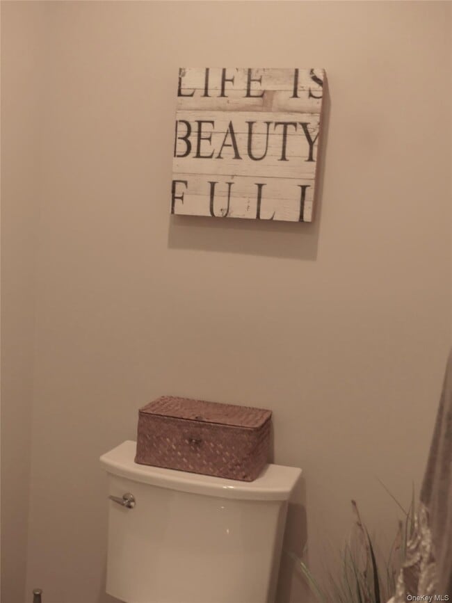 Building Photo - 108 Pilcher St