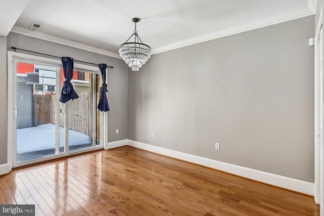 Building Photo - 1226 Carrollsburg Pl SW