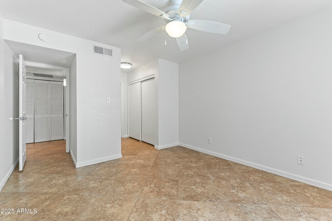 Building Photo - 4730 W Northern Ave