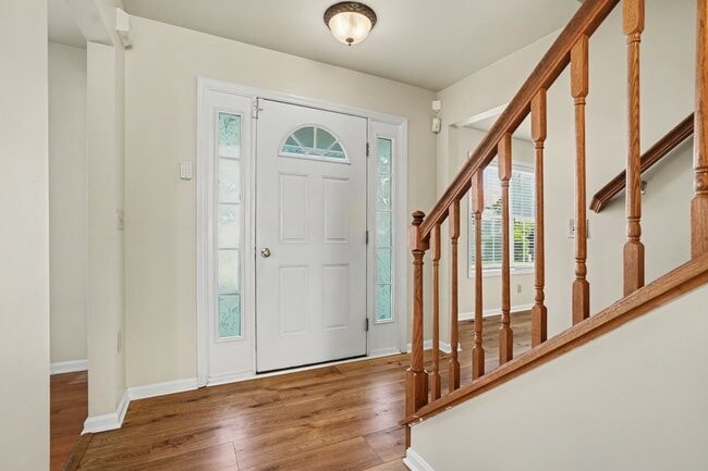 Building Photo - 65 Meade Dr