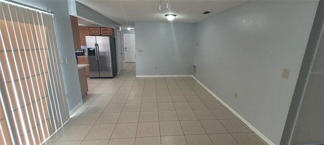 Building Photo - 324 Clearwater Ln