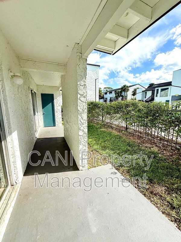 Building Photo - 4153 S Semoran Blvd