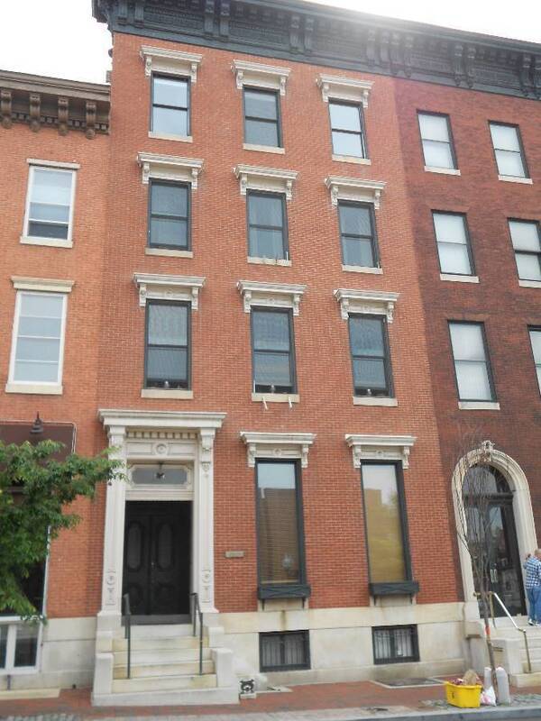Building Photo - 1011 N Charles St