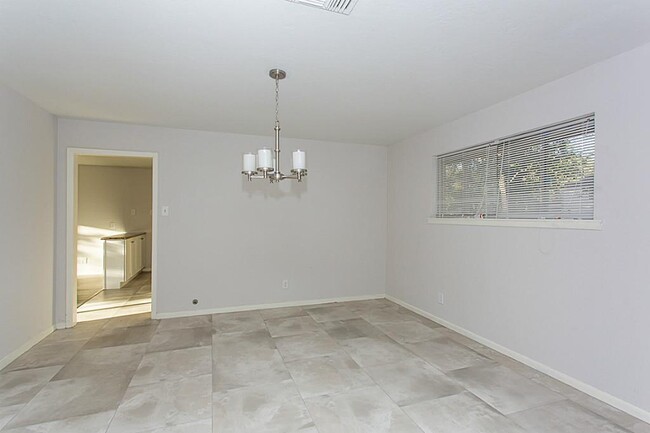 Building Photo - 6407 Nuben St