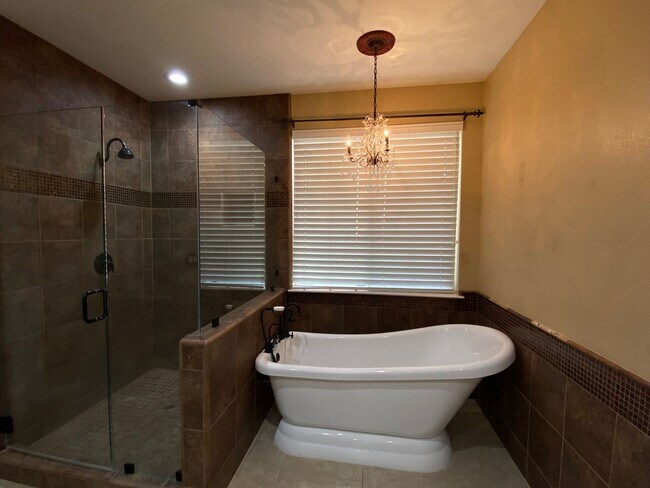 Building Photo - Wingfield Springs/Red Hawk Golf Course - E...