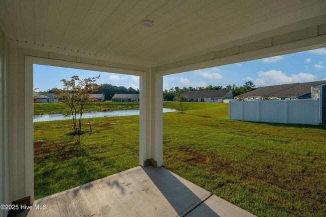 Building Photo - 3111 Edgehill Dr