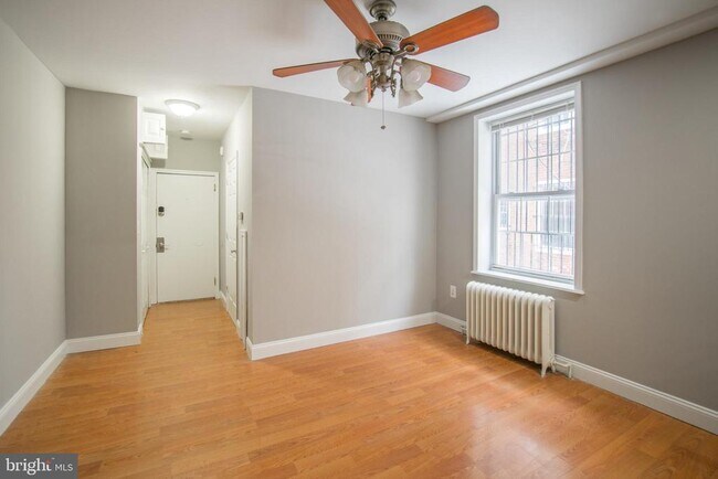 Primary Photo - 2123 Spring Garden St