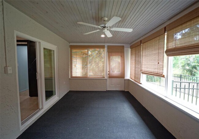 Building Photo - 1010 Mainsail Way