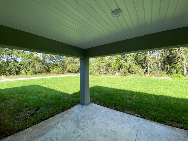 Building Photo - Great new rent on 4/2! Desirable SW Ocala Neighborhood 4/2/2 *WON'T LAST*