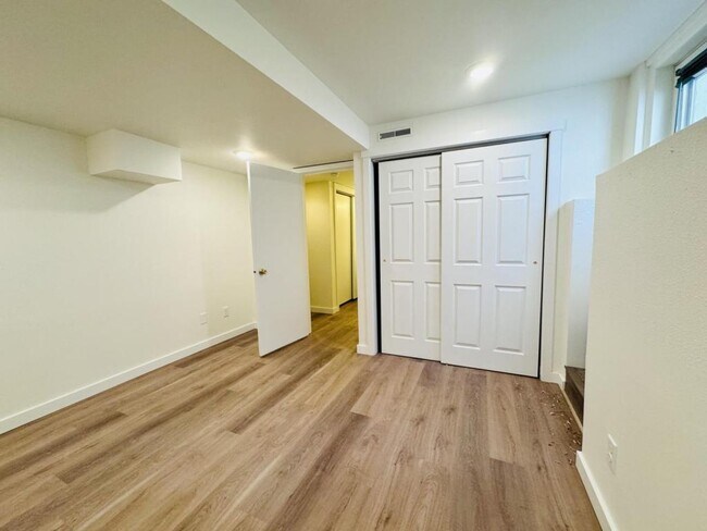 Building Photo - 1513 Wilder Ave