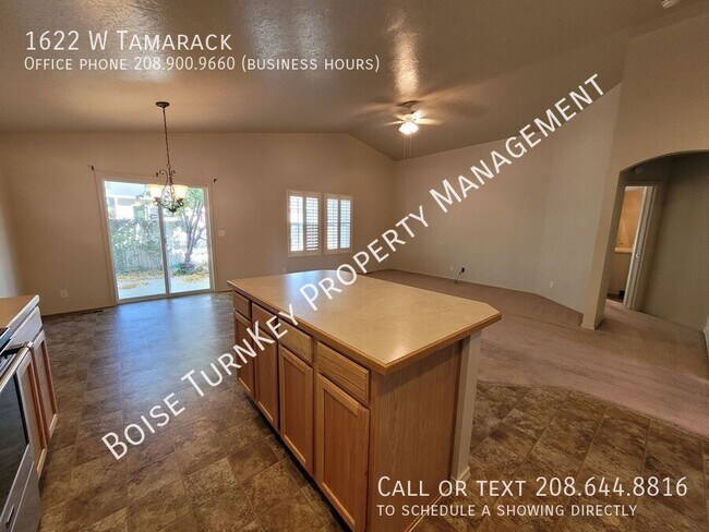 Building Photo - 1622 W Tamarack Dr